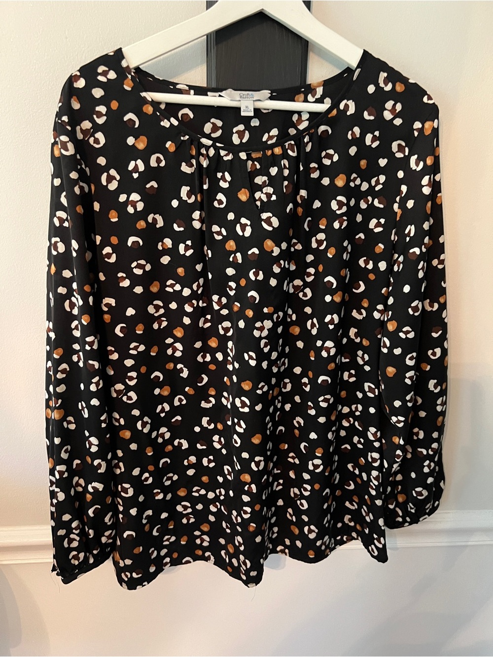 croft & barrow Black Leopard Print Blouse with White and Brown Spots